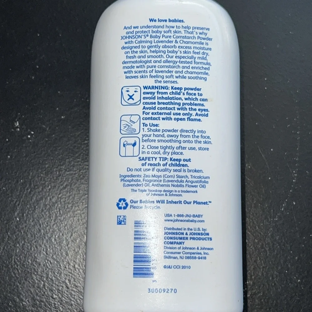 Johnson's Baby Powder Calming Lavender Chamomile Pure Cornstarch 15 Oz 2010 EUC